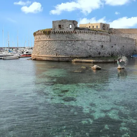 Charming House In + Terrace 別荘