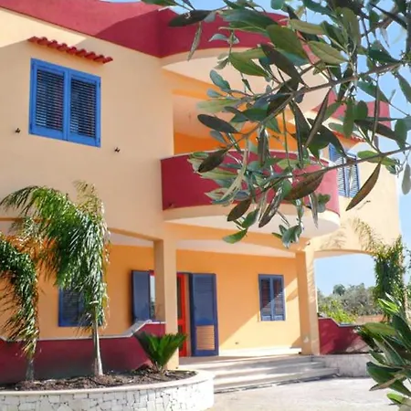 Charming House In + Terrace 別荘